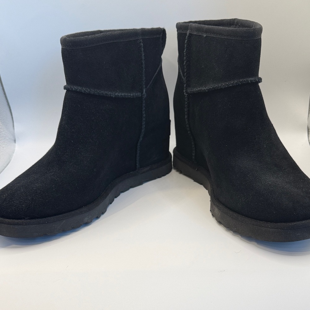 UGG Classic Femme Mini Black Suede Boots